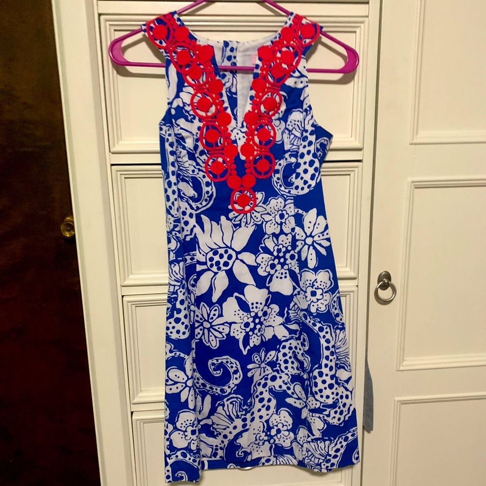 Lily Pulitzer shift dress with lace collar line